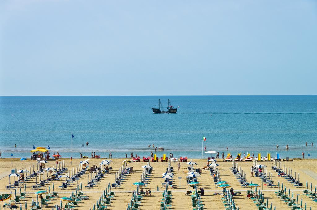 Hotel Nevada Bibione Luaran gambar